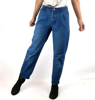 Kowtow mid-denim straight leg jeans size XS, best fits size 8 Kowtow preloved second hand clothes 1