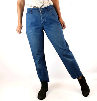 Kowtow mid-denim straight leg jeans size XS, best fits size 8 Kowtow preloved second hand clothes 2