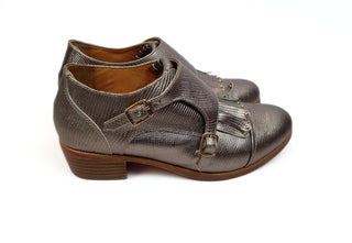 Bared pewter gold textured leather shoes with straps and tassle size 36 Bared preloved second hand clothes 1