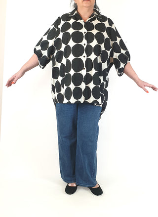 Slate the Label black and white polka dot oversize short sleeve shirt size M/L