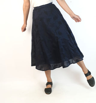 Gorman elegant navy skirt with subtle black leaf embroydery size 6, fits 6-8