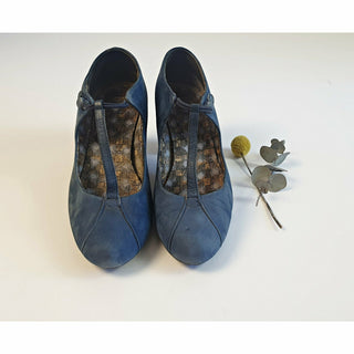 Camper pre-owned blue suede mary jane style heels size 40 Camper preloved second hand clothes 1