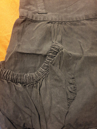 Gorman navy shorts with front elasticised pockets size S (best fits 10) Gorman preloved second hand clothes 8