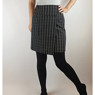 Nique black skirt with white and grey check print with unique details size 6 (best fits 6-8) Nique preloved second hand clothes 4