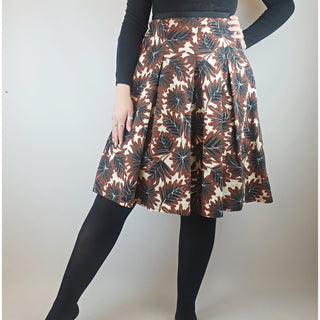Cue brown autumnal leaf print skirt with black waist band size 12 Cue preloved second hand clothes 1