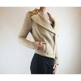 Neutral wool mix cropped jacket with fab front collar best fits size 6 Unknown preloved second hand clothes 6