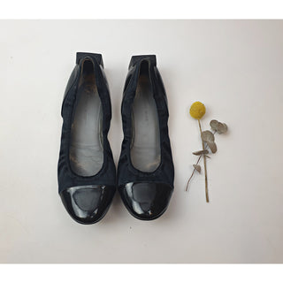 United Nude black flat shoes with unique and fun square heel size 40 Dear Little Panko preloved second hand clothes 2