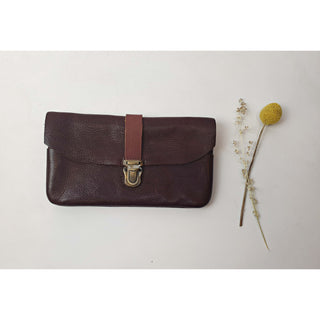 Elk brown leather purse with lighter brown accents Dear Little Panko preloved second hand clothes 1