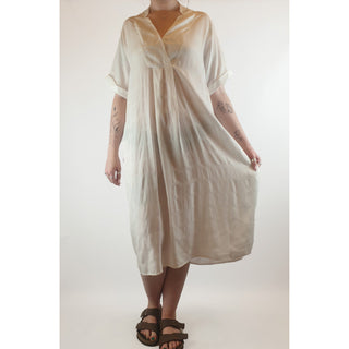 Elk white silky feel oversize dress with lovely subtle fabric texture size SM (best fits 12_ Dear Little Panko preloved second hand clothes 1