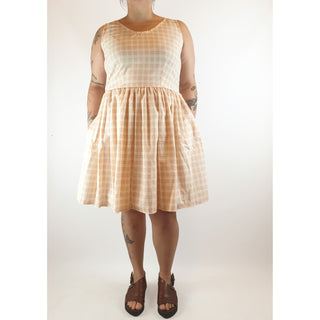 Forest and Things pre-owned pink gingham print dress size 16 Forest and Things preloved second hand clothes 4