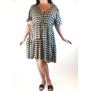 Little Party Dress gingham dress size 18 Little Party Dress preloved second hand clothes 1