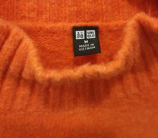 Uniqlo orange knit jumper size M Uniqlo preloved second hand clothes 7