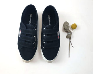 Superga black shoes with adjustable velcro size 38 Superga preloved second hand clothes 1