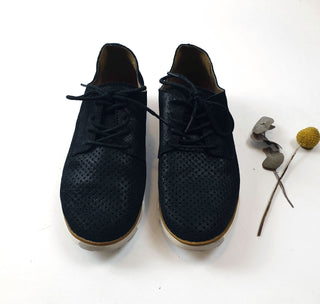 Easy Steps "Deed" metalic black leather lace up shoes size 38 Easy Steps preloved second hand clothes 4