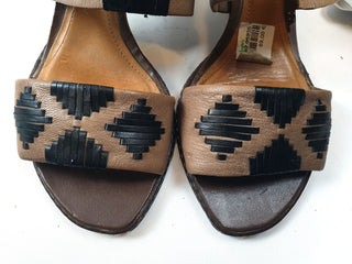 Clarks brown leather heels with black detail size UK 5 / AU 7 (best fits 7.5) Clarks preloved second hand clothes 5