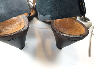 Clarks brown leather heels with black detail size UK 5 / AU 7 (best fits 7.5) Clarks preloved second hand clothes 7