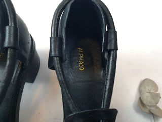 Alpha 60 black low heeled shoes with two front tie options size 40 (RRP 299)