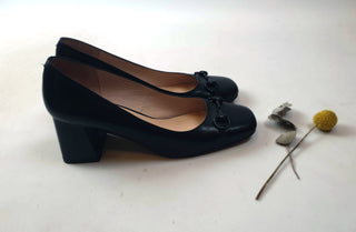 Filippo Raphael black court style shoe with front detail size 38.5 (as new, RRP 249) Filippo Raphael preloved second hand clothes 4