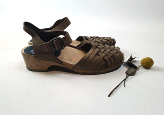 Funkis brown suede closed toe clogs size 40 Funkis preloved second hand clothes 7