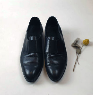 Country Road black leather flat shoes size 40 Country Road preloved second hand clothes 2