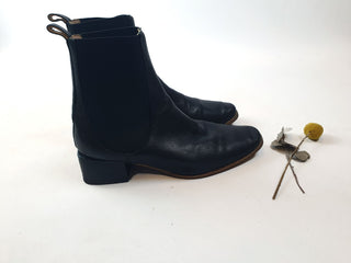 Nancybird soft black leather low heeled boots size 38 Nancybird preloved second hand clothes 4