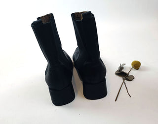 Nancybird soft black leather low heeled boots size 38 Nancybird preloved second hand clothes 6