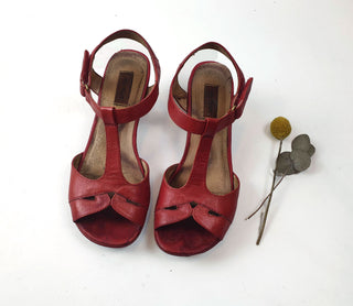 Miz Mooz "Carter" red leather low heeled sandals size 37 Miz Mooz preloved second hand clothes 3