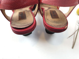 Miz Mooz "Carter" red leather low heeled sandals size 37 Miz Mooz preloved second hand clothes 9