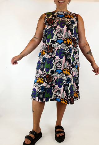 Marimekko x Uniqlo colourful sleeveless dress size L Uniqlo preloved second hand clothes 1
