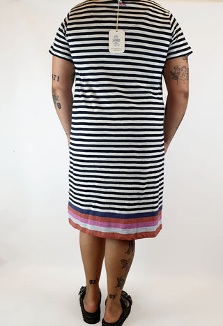 Elm black and white striped tee shirt dress size 14 (as new with tags) Elm preloved second hand clothes 8