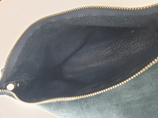 Navy leather bag with blue suede front detail Unknown preloved second hand clothes 12