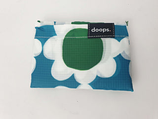 Doops blue daisy print compact shopping bag Doops preloved second hand clothes 2