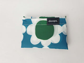 Doops blue daisy print compact shopping bag Doops preloved second hand clothes 3