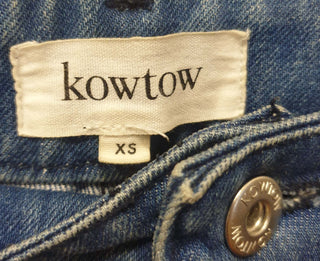 Kowtow mid-denim straight leg jeans size XS, best fits size 8 Kowtow preloved second hand clothes 9