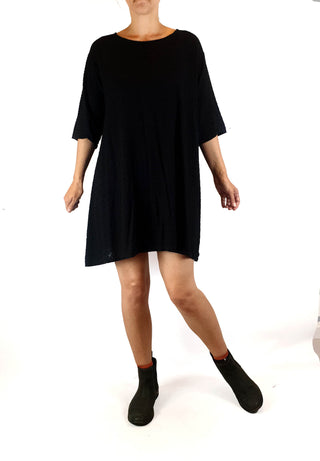 Gorman black half sleeve dress with subtle zig zag pattern size 8 Gorman preloved second hand clothes 2
