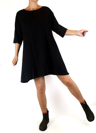 Gorman black half sleeve dress with subtle zig zag pattern size 8 Gorman preloved second hand clothes 1