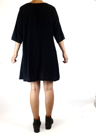 Gorman black half sleeve dress with subtle zig zag pattern size 8 Gorman preloved second hand clothes 8