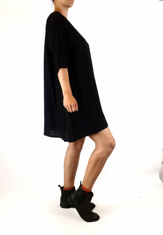 Gorman black half sleeve dress with subtle zig zag pattern size 8 Gorman preloved second hand clothes 6