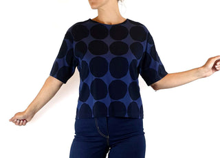 Marimekko x Uniqlo black and purple print top size XXS, fits size 6-8 Uniqlo preloved second hand clothes 1