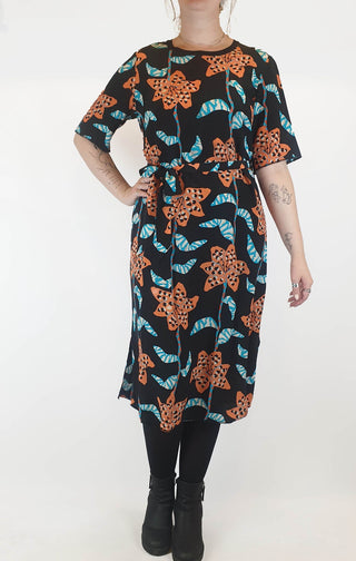Gorman 100% black dress with blue and orange print size 12 Gorman preloved second hand clothes 2