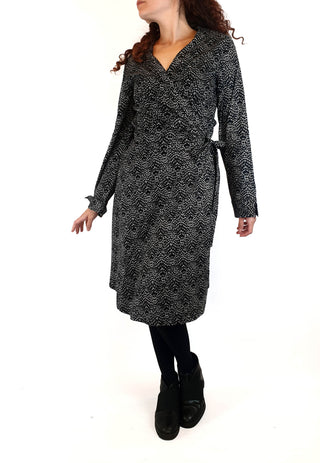That Bird Label black print wrap style long sleeve dress size 10 Bird the Label preloved second hand clothes 3
