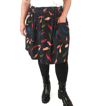 Rummage Style black cord skirt with cute leaf print size 14 Rummage Style preloved second hand clothes 3