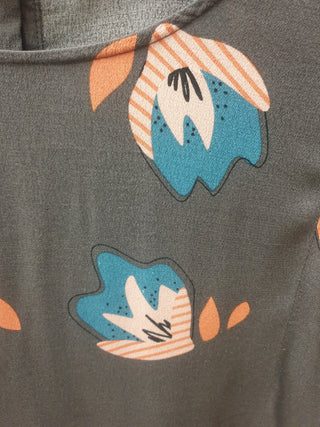 Elm grey long sleeve top with cute blue and orange flower print size 16 Elm preloved second hand clothes 8