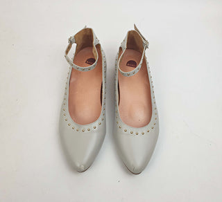 Bared grey leather shoes with ankle strap size 39