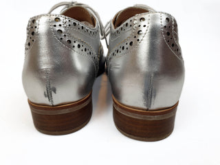 Bared silver brogue style laceups size 39 Bared preloved second hand clothes 10