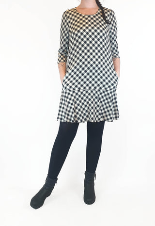 Country Road black and white gingham 93% silk 3/4 sleeve dress size 12 Dear Little Panko preloved second hand clothes 2