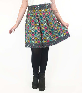 Made590 colourful print skirt size L, best fits 12-14 Made590 preloved second hand clothes 2