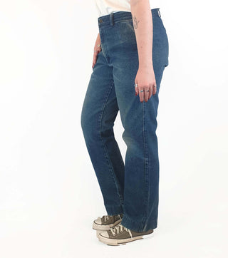 R.M. Williams mid-denim straight leg jeans size 16 (tiny fit, best suits size 12-small 14)