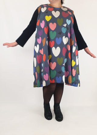 Doops navy dress with heart print size XXXL (note: significant wear) Doops preloved second hand clothes 3