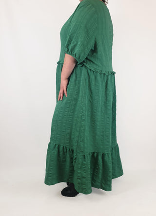 Isobelle green textured half sleeve maxi dress size 26 Isobelle preloved second hand clothes 6